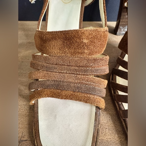 Women’s 70’s Vintage Easton’s Made in Italy Suede Leather Retro Block Heels - Picture 4 of 9